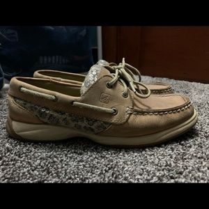 Sperry slip on shoes